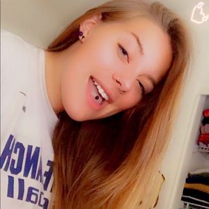 Meet your Posher, Eva